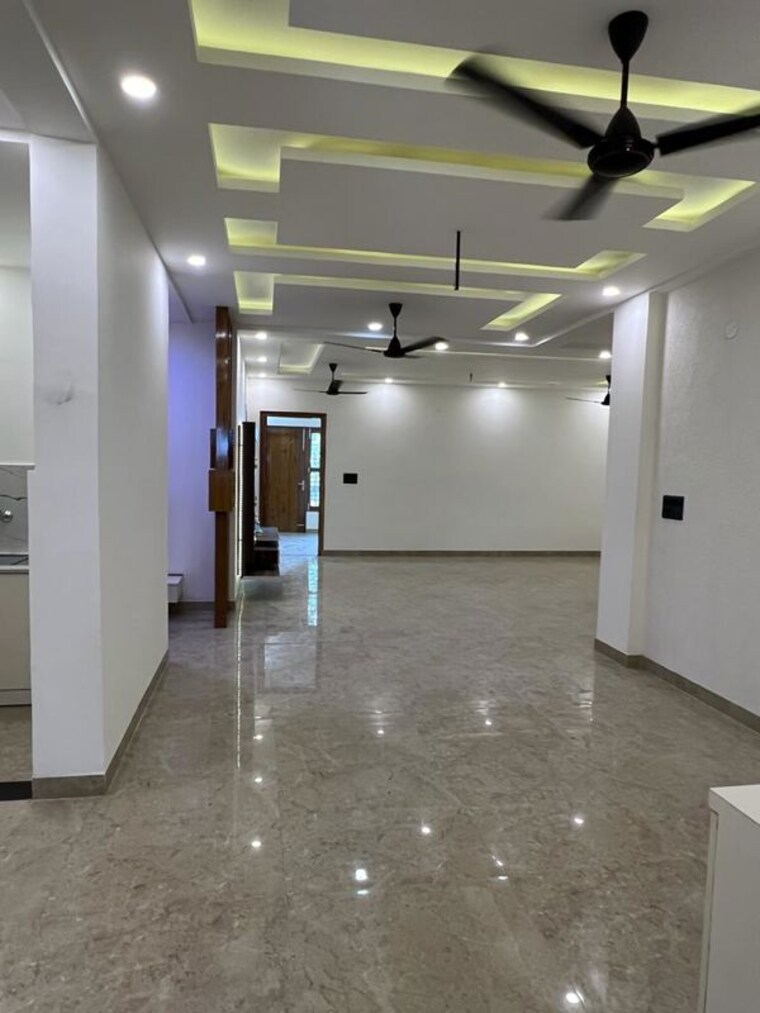 Room, puri-kohinoor 3 Bedroom 158 Sq.Yd. Builder Floor In Sector 89 Faridabad 10096939