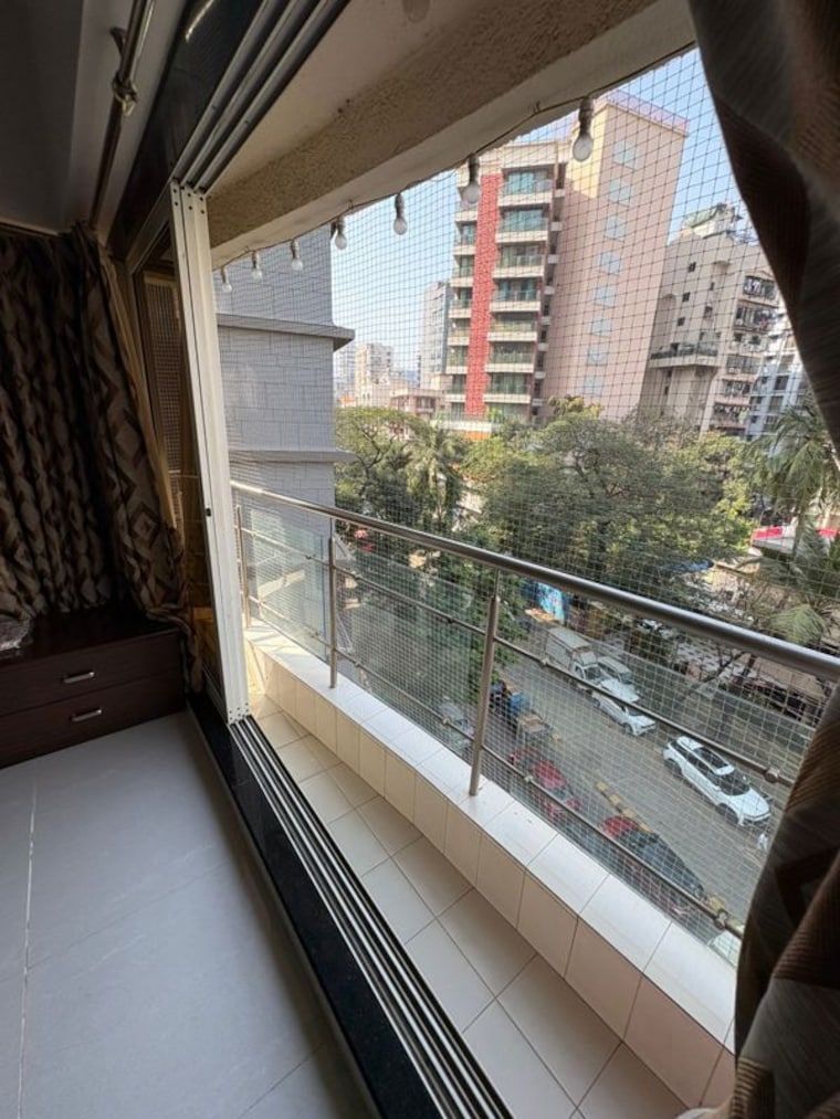 Balcony, khar west 2 Bedroom 760 Sq.Ft. Apartment In Khar West Mumbai 10096961