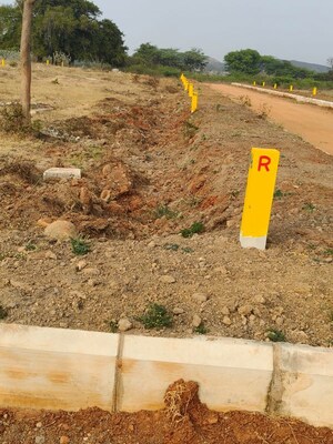  Plot For Sale in Divyasri Shiva Nandi, Yacharam