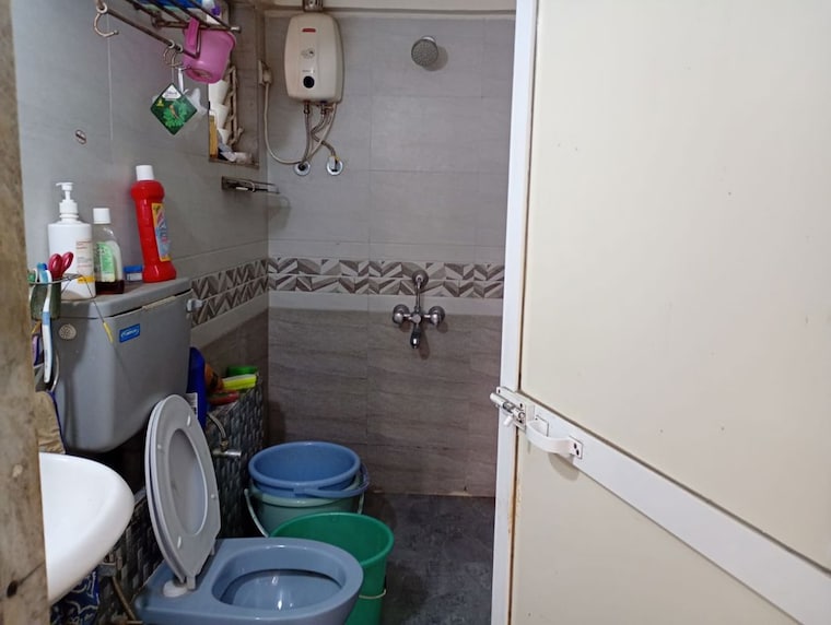 Bathroom, siddhi-aura 1.5 Bedroom 625 Sq.Ft. Apartment In Andheri East Mumbai 10096970