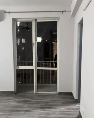 Bedroom in 3 BHK Apartment at DLF The Carlton Estate, Dlf Phase V – for Rent