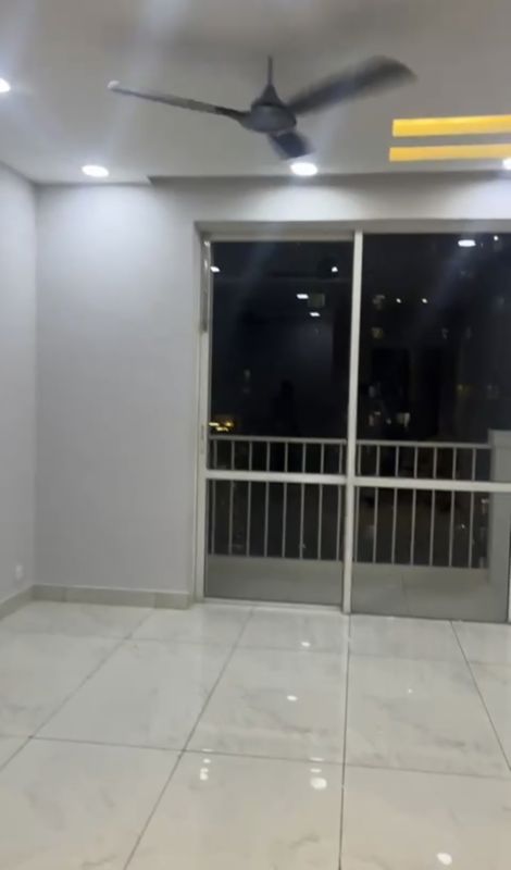 3 BHK 1377 Sq.Ft. Apartment in DLF The Carlton Estate