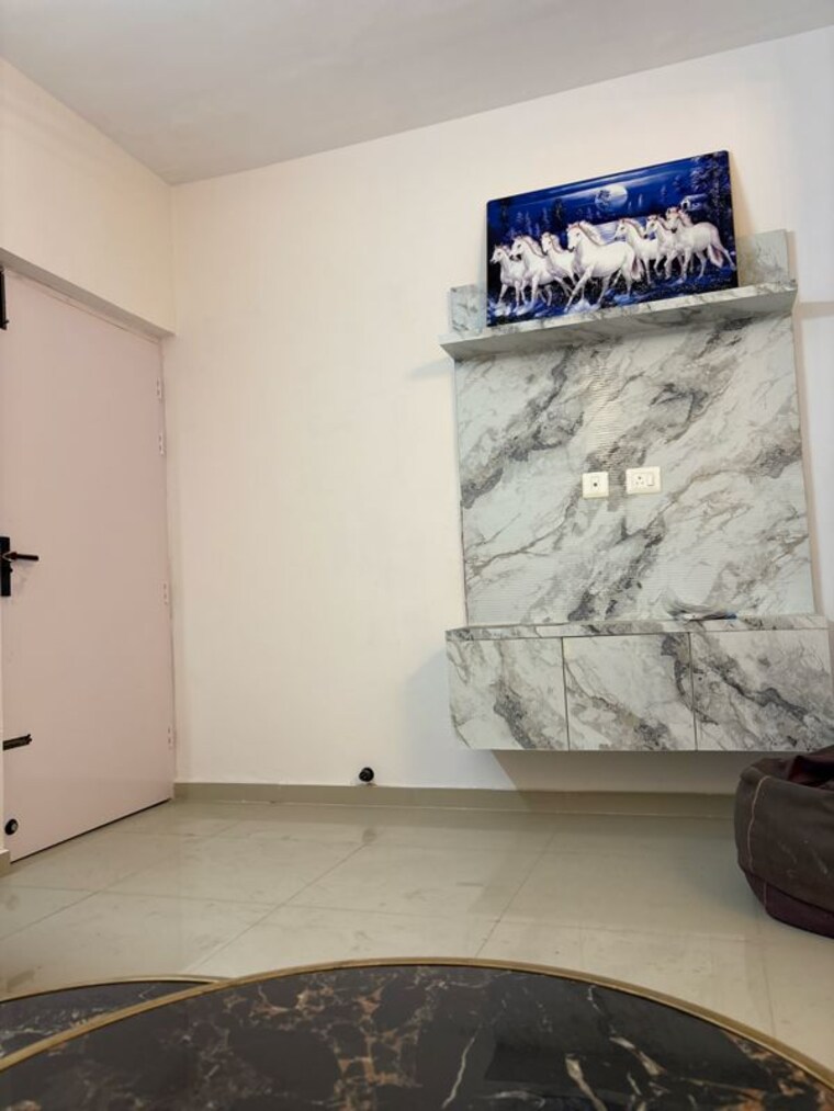 Room, pyramid-altia 3 Bedroom 800 Sq.Ft. Apartment In Sector 70a Gurgaon 10096977