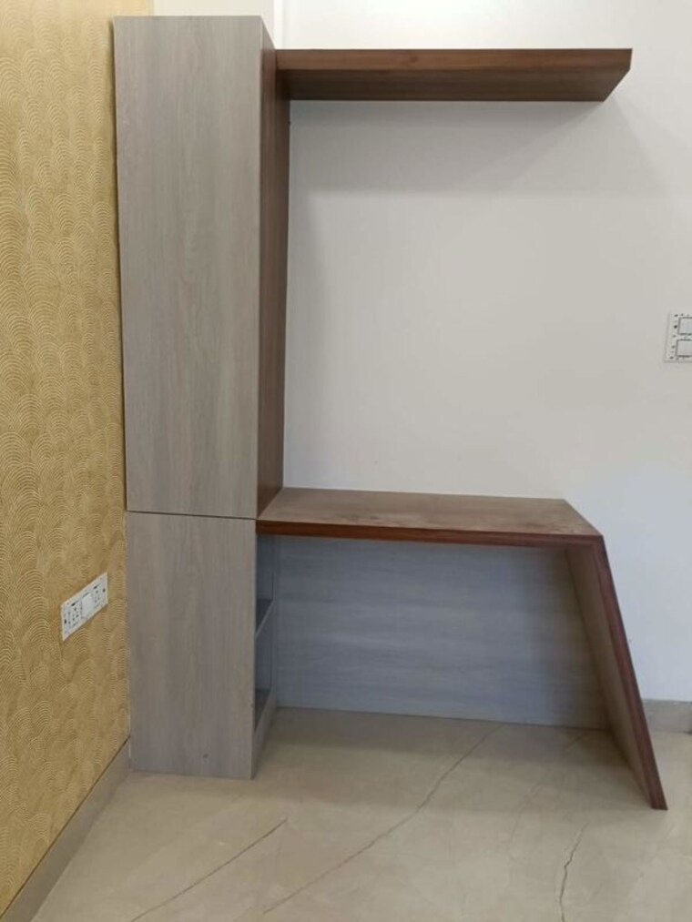 Room, puri-kohinoor 3 Bedroom 173 Sq.Yd. Builder Floor In Sector 89 Faridabad 10096980
