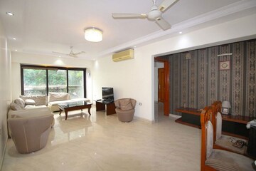 Living Room in 3 BHK Apartment at Bandra West – for Rent