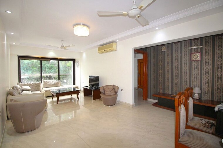 Living Room, bandra west 3 Bedroom 1100 Sq.Ft. Apartment In Bandra West Mumbai 10096996