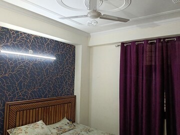Bedroom in 2 BHK Builder Floor at Shyama Apartments Noida, Sector 49 – for Rent