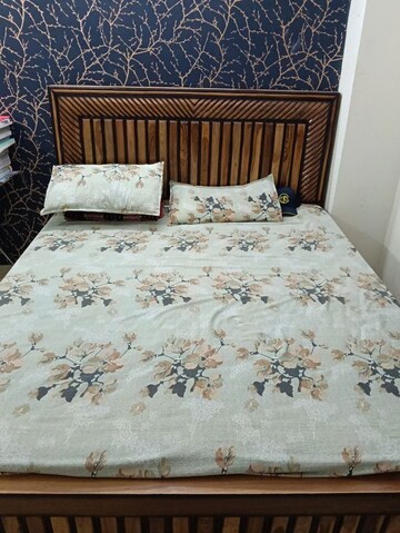 2 BHK Builder Floor For Rent in Shyama Apartments Noida, Sector 49