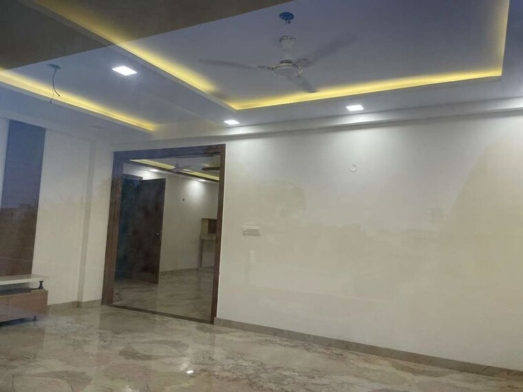 Room, puri-kohinoor 3 Bedroom 151 Sq.Yd. Builder Floor In Sector 89 Faridabad 10097005