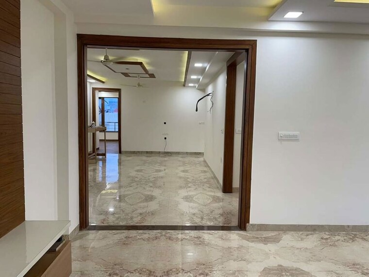 Room, puri-kohinoor 3 Bedroom 151 Sq.Yd. Builder Floor In Sector 89 Faridabad 10097005