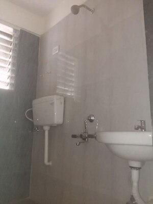 Bathroom in 1 BHK Apartment at Bhiwandi – for Rent