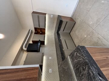 Staircase in 3.5 BHK Apartment at Experion Capital, Gomti Nagar – for Rent