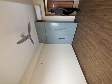 Kitchen in 3.5 BHK Apartment at Experion Capital, Gomti Nagar – for Rent