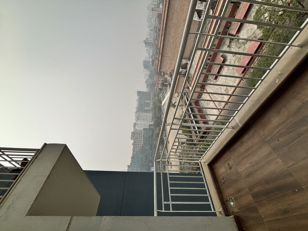 3.5 BHK + Servant Room Apartment For Rent in Experion Capital