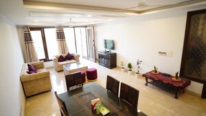 3 BHK Builder Floor For Rent in New Friends Colony