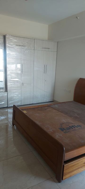 Kitchen in 3.5 BHK Apartment at Aerocity – for Rent