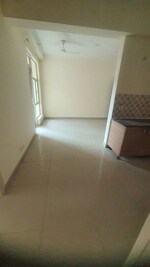 2 BHK 1060 Sq.Ft. Apartment in Gaur City 2 - 16th Avenue