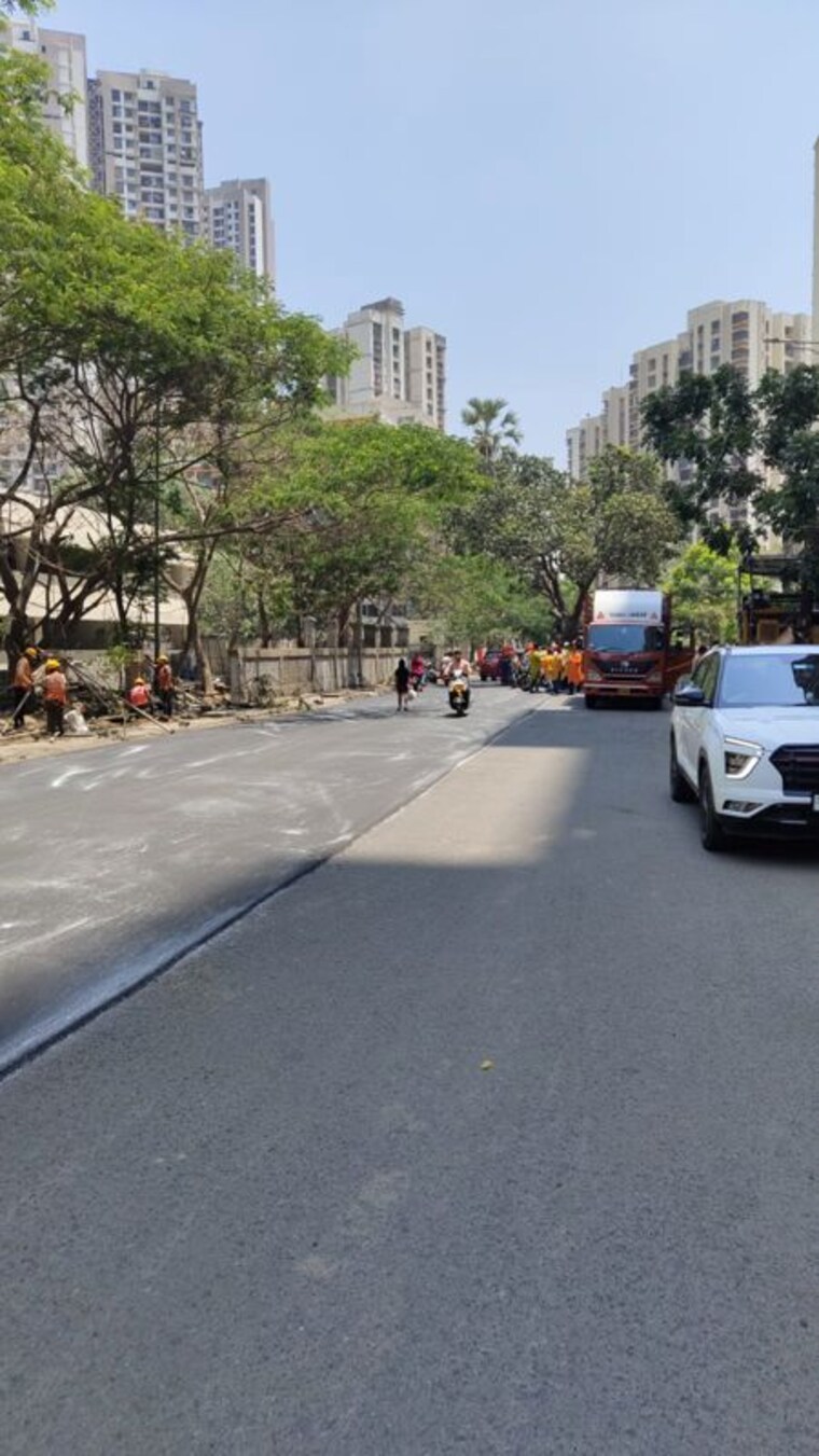  Parking, runwal-garden-city 2 Bedroom 512 Sq.Ft. Apartment In Balkum Pada Thane 10097067