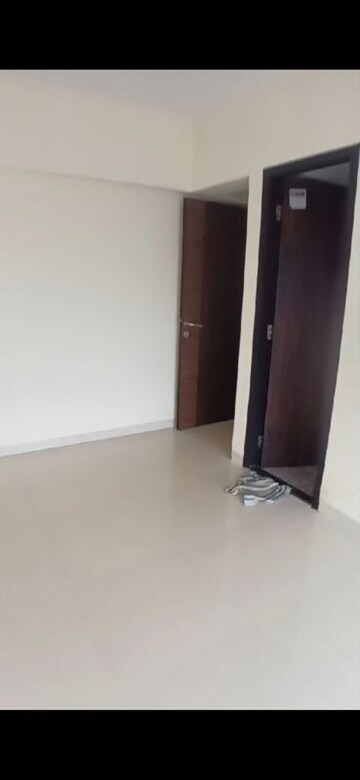 Room in 2 BHK Apartment at Poddar Samadhan Apartments, Goregaon West – for Rent