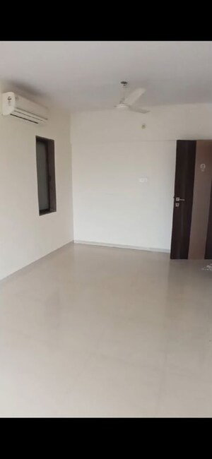 2 BHK Apartment For Rent in Poddar Samadhan Apartments, Goregaon West