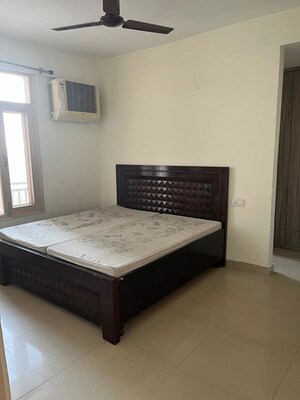 Bedroom in 3 BHK Apartment at Sas Nagar – for Rent