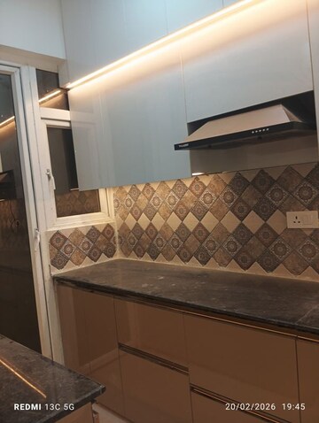 Bedroom in 2 BHK Apartment at Signature Global Prime, Sector 63a – for Rent