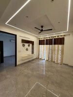 3 BHK 2250 Sq.Ft. Builder Floor in Sector 57
