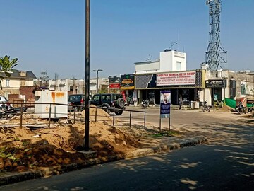  Shop – Exterior View View at DLF Central Square, New Chandigarh - for Sale