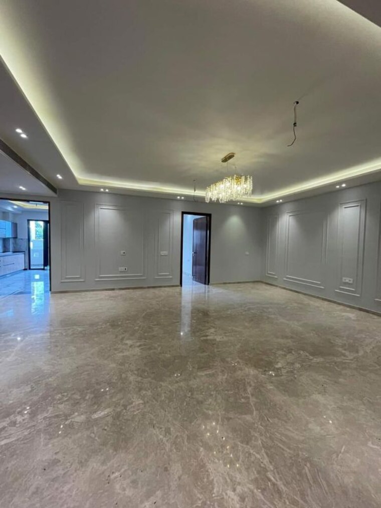 Room, puri-kohinoor 3 Bedroom 160 Sq.Yd. Builder Floor In Sector 89 Faridabad 10097258