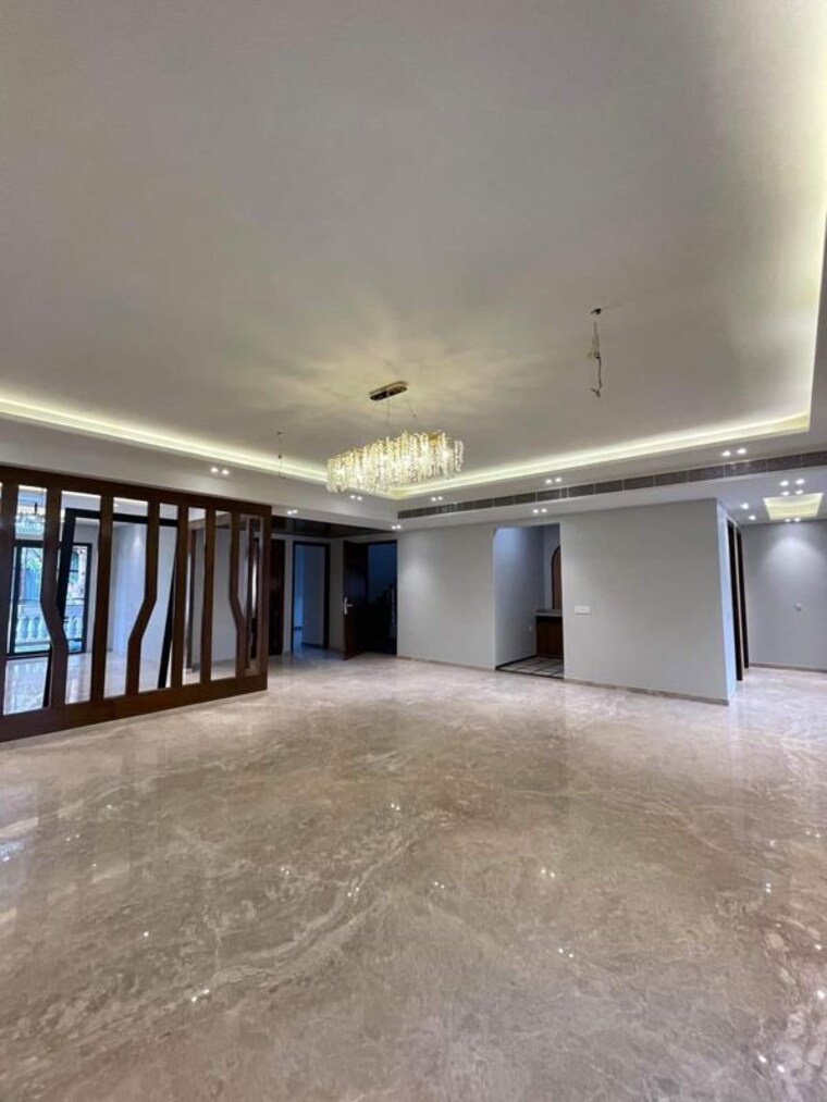 Room, puri-kohinoor 3 Bedroom 160 Sq.Yd. Builder Floor In Sector 89 Faridabad 10097258