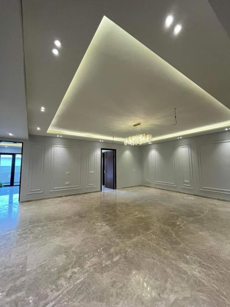 Room, puri-kohinoor 3 Bedroom 160 Sq.Yd. Builder Floor In Sector 89 Faridabad 10097258