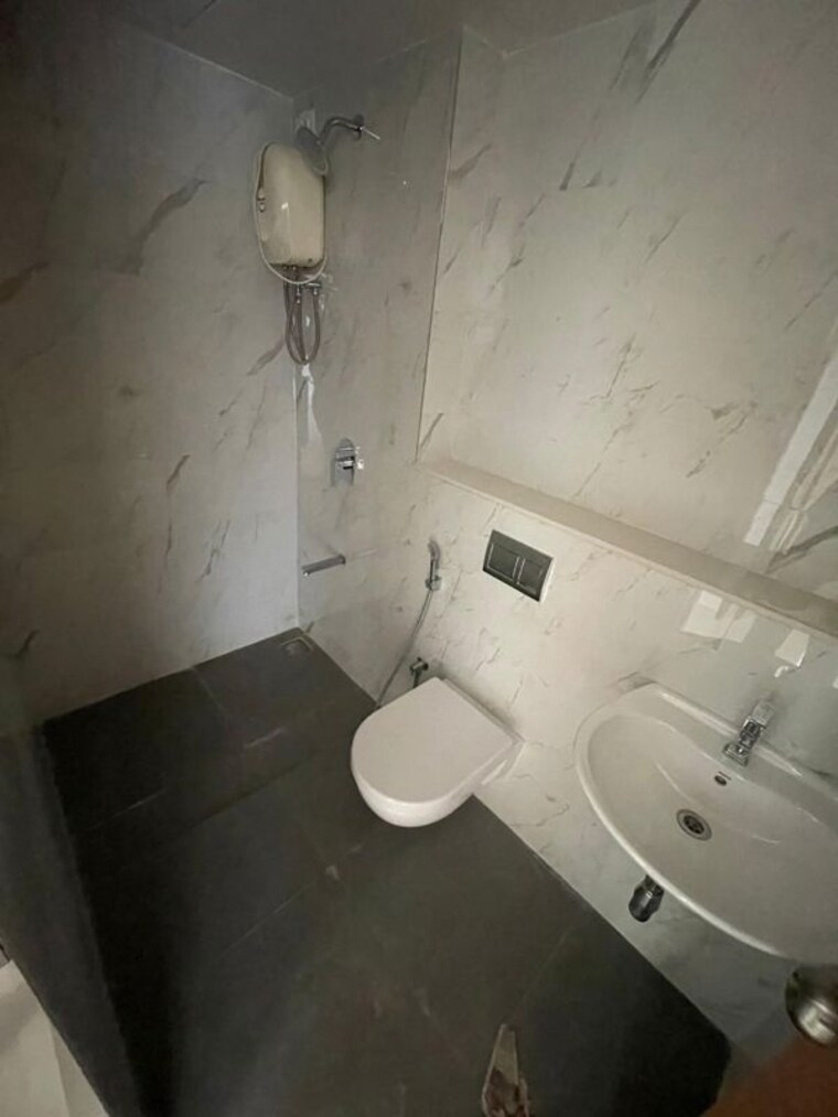 Bathroom, lodha-codename-premier 2 Bedroom 656 Sq.Ft. Apartment In Dombivli East Thane 10097357