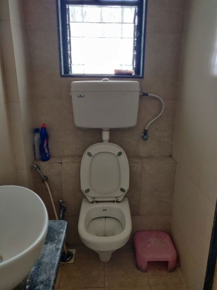 Bathroom, faith-chsl 2 Bedroom 1000 Sq.Ft. Apartment In Balewadi Pune 10097432