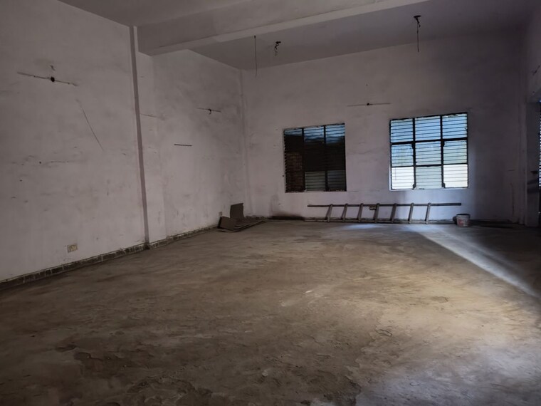  Parking, sector 63 Commercial Warehouse 1602 Sq.Yd. In Sector 63 Noida 10097449