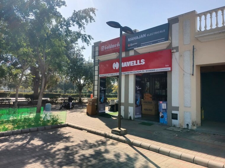Exterior View, dlf-hyde-park Commercial Shop 33 Sq.Yd. In South Mullanpur Chandigarh 10097518