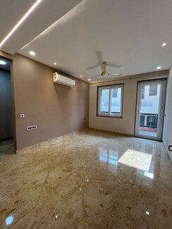 4 BHK Builder Floor For Rent in Sector 23A