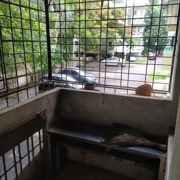 Balcony, radha-housing-society 2 Bedroom 950 Sq.Ft. Apartment In Aundh Pune 10097540