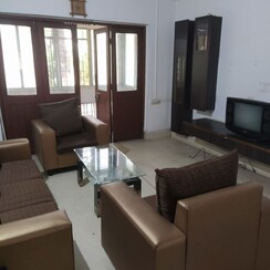 2 BHK Apartment For Rent in Radha Housing Society
