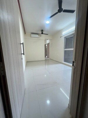 2 BHK Apartment For Rent in Wadhwa Dukes Horizon, Chembur