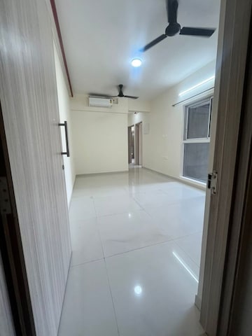 2 BHK Apartment For Rent in Wadhwa Dukes Horizon, Chembur