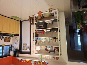 Furnished Amenities in 3 BHK Apartment at Grand Paradise, Pali Hill – for Sale