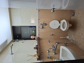 Bathroom in 3 BHK Apartment at Grand Paradise, Pali Hill – for Sale