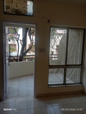 Room in 2 BHK Apartment at Royal Heights Pune, Bopodi – for Rent