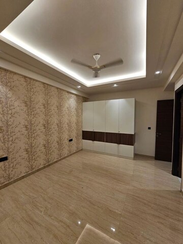 Room in 3 BHK Apartment at Ansal API Esencia, Sector 67 – for Sale