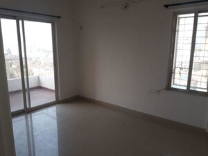 Room in 3 BHK Apartment at Kakkad Madhuban, Balewadi – for Rent