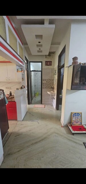 Parking in 2 BHK Builder Floor at Rohini Sector 25 – for Sale