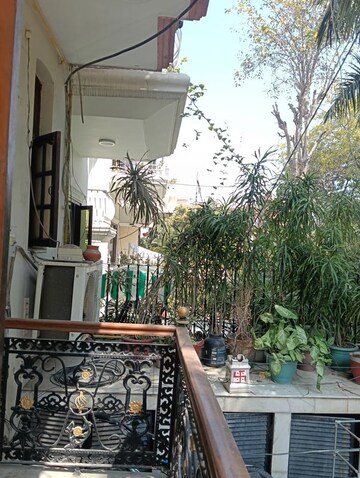 Balcony in 3 BHK Builder Floor at Sector 15 ii – for Rent