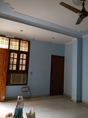Room in 3 BHK Builder Floor at Sector 15 ii – for Rent