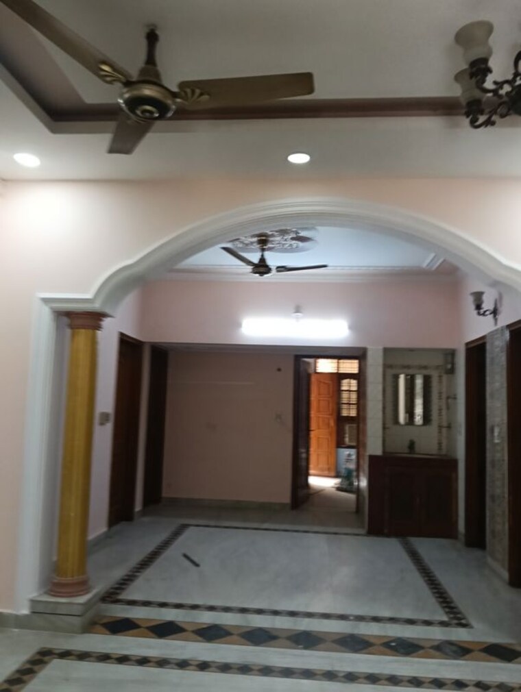 Room, sector 15 ii 3 Bedroom 2000 Sq.Ft. Builder Floor In Sector 15 ii Gurgaon 10098025