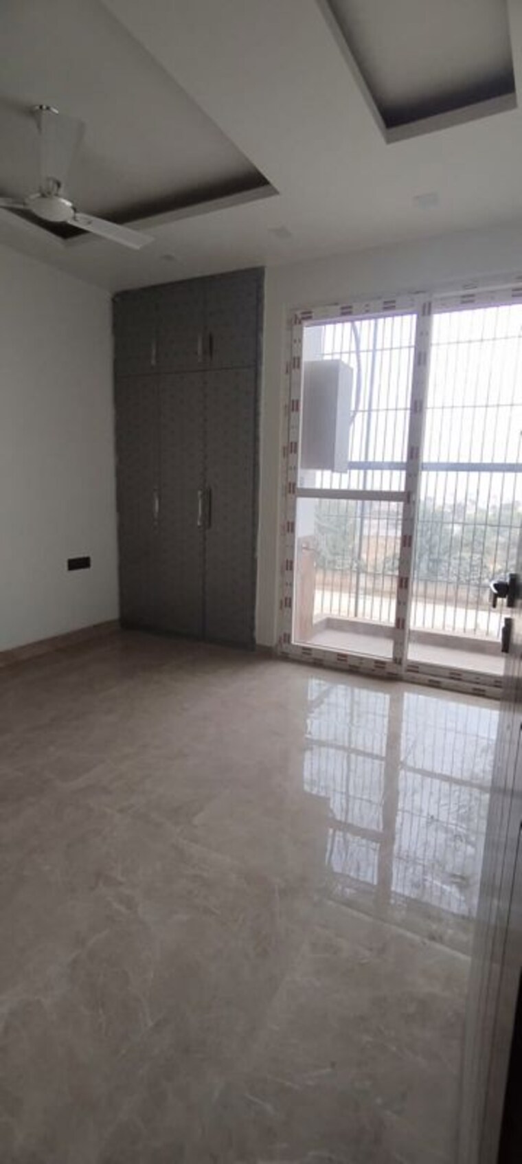 Room, puri-kohinoor 2.5 Bedroom 135 Sq.Yd. Builder Floor In Sector 89 Faridabad 10098024
